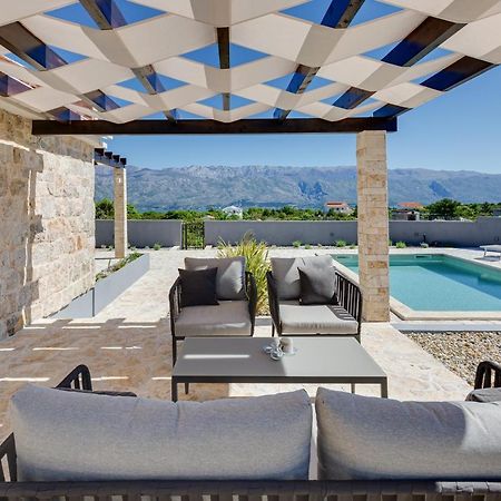 Stonehouse Milan Villa Razanac Luaran gambar