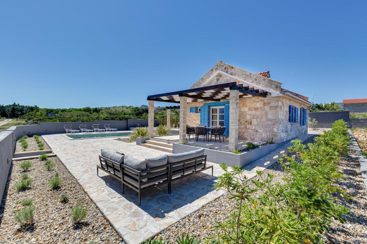 Stonehouse Milan Villa Razanac Luaran gambar